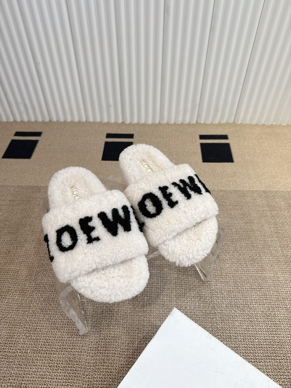 Loewe Classic Autumn/Winter Wool Slippers