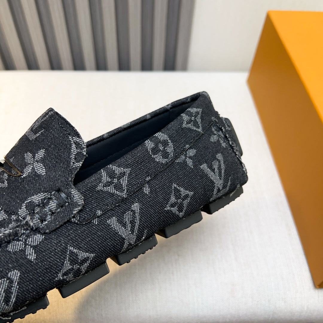 Louis Vuitton Pebbled Leather Driving Shoes