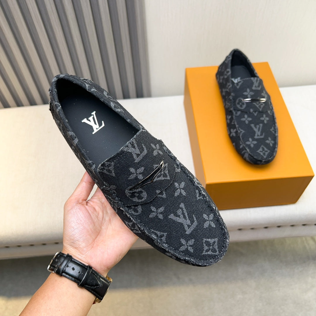 Louis Vuitton Pebbled Leather Driving Shoes