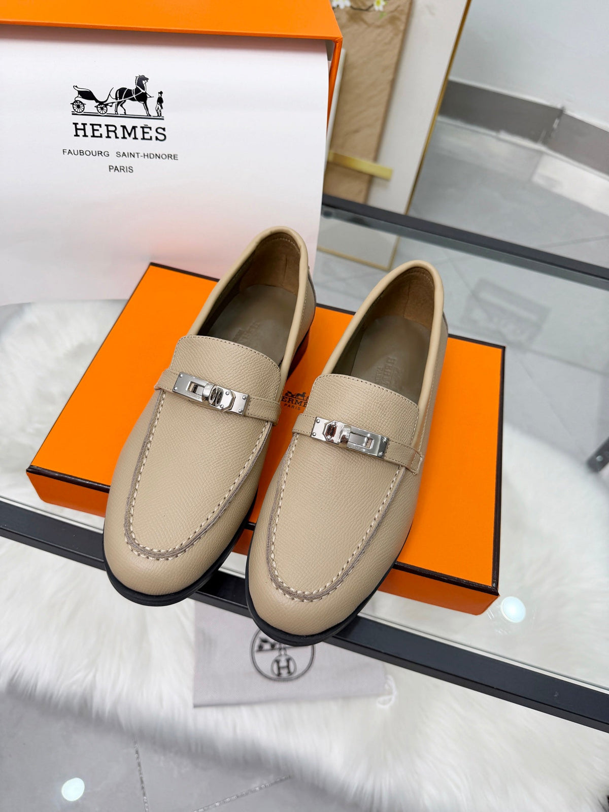 Hermès Classic Leather Sole Sandals