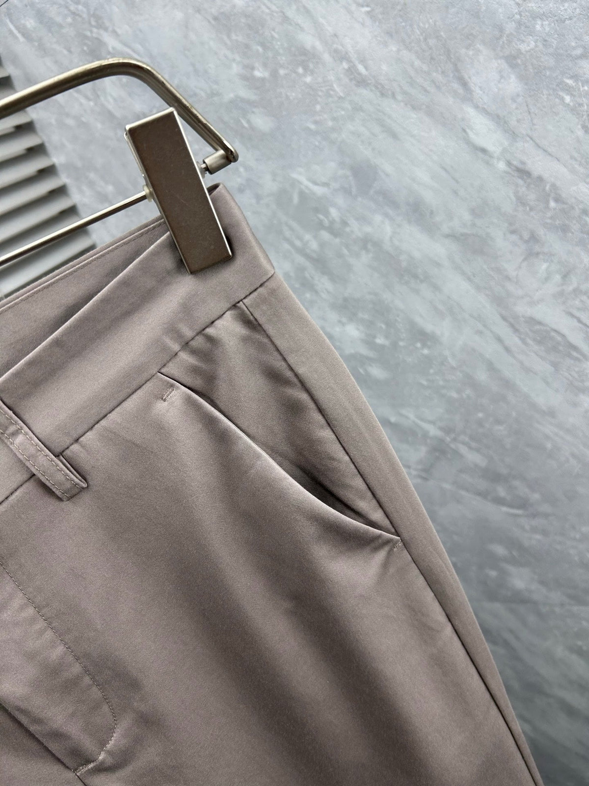 Burberry Tailored Casual Trousers – 2025SS